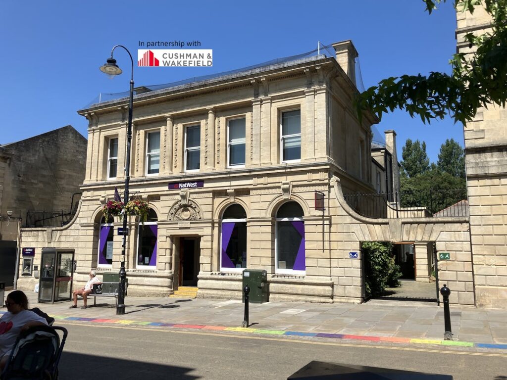 30 High Street, Chippenham