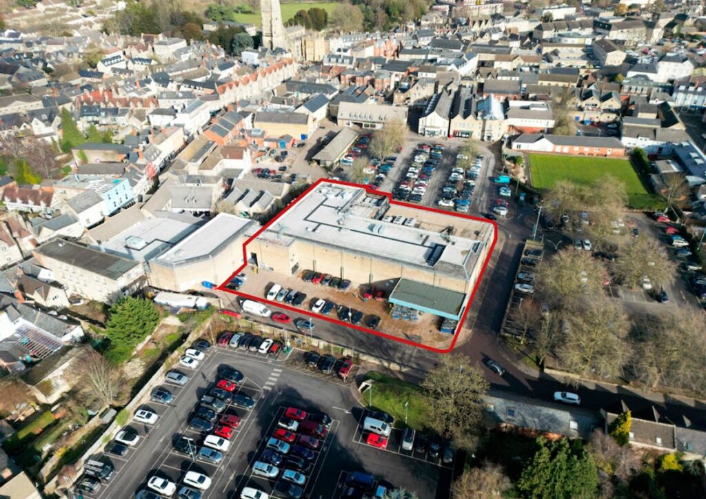 Former Supermarket Premises, Farrell Close, Cirencester